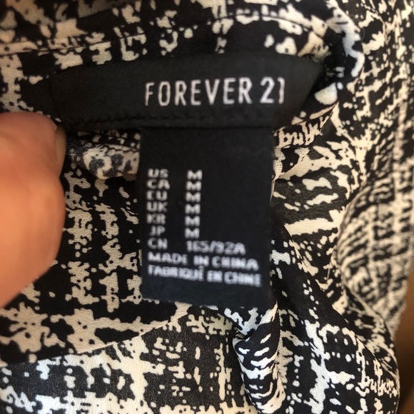 Collard Short Sleeve Abstract Mini Dress - Picture 8 of 9